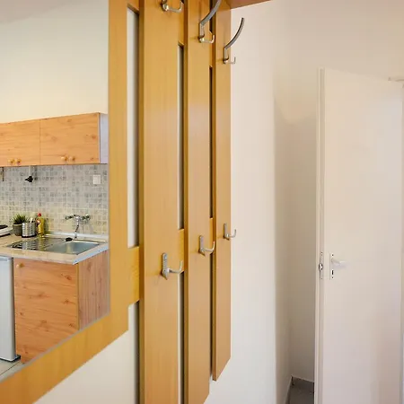 Bed and breakfast Fonix Panzio Eger